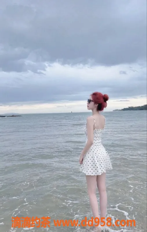 常州楼凤资源信息,武进新人CC，165cm冷白皮嫩妹，800元起服务