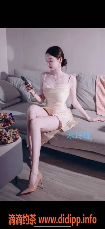 深圳楼凤-福田水玲珑，26岁171cm长腿美少女，1200p起