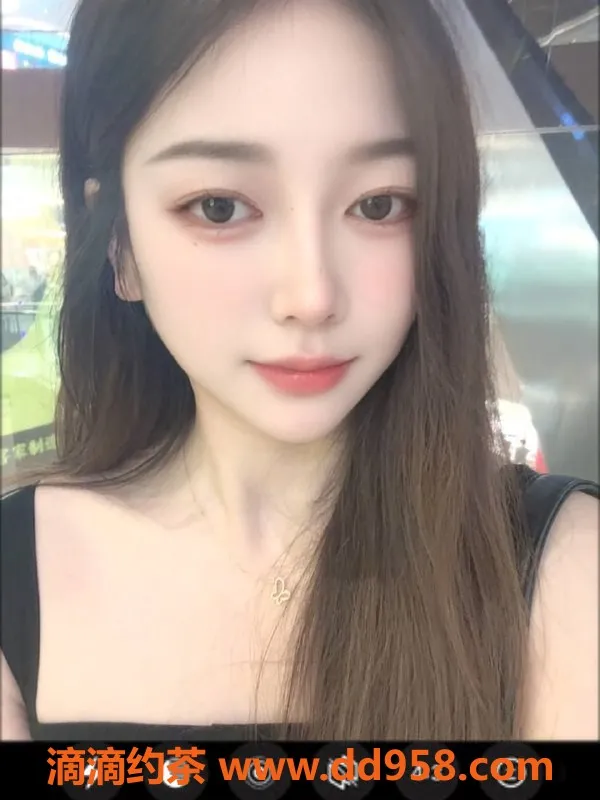 广州楼凤-番禺橙子学妹，700元/小时，已视频验证