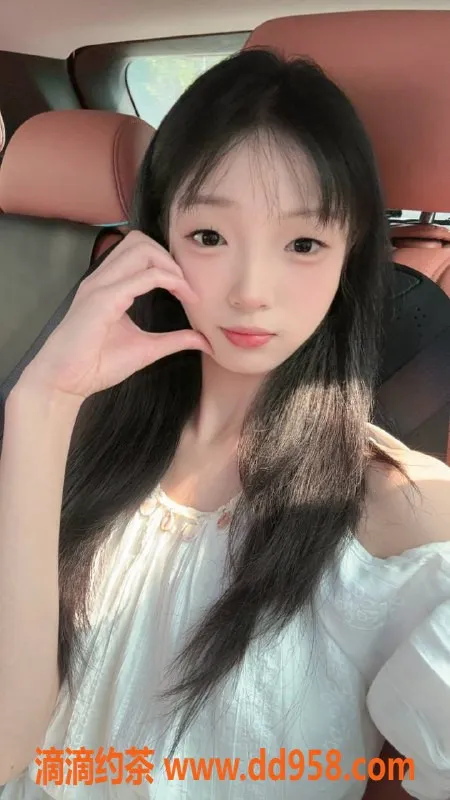 广州楼凤-金沙洲嫩妹悠米，800p水费，舌吻服务等你来体验！