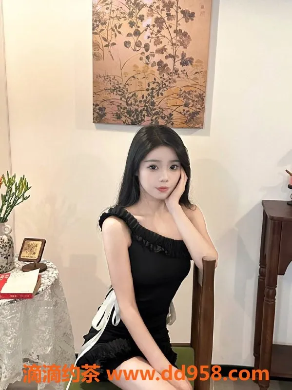 惠州楼凤-大亚湾小琪，身高158，22岁，600p服务