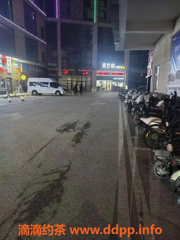 烟台楼凤-莱山区小渔，中央广场附近，服务好价格实惠