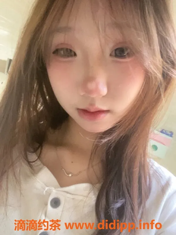 深圳楼凤-龙华小呆私密体验，800元起享服务