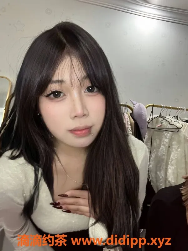 常州楼凤-常州圆圆，20岁C罩杯，服务优质