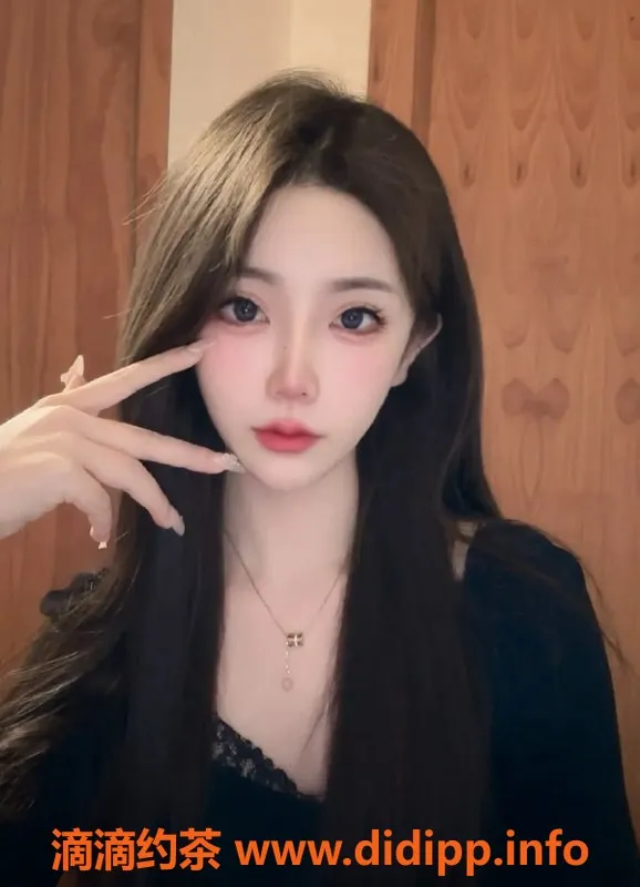 广州楼凤-荔湾嫩妹明珠，水费600p，真实体验分享