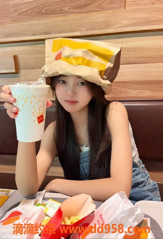 台州楼凤-椒江区小鱼，163cm B+身材，900起