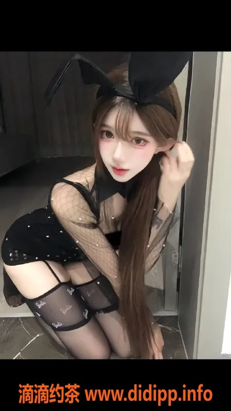 无锡楼凤资源信息,锡山区高颜值关关，164cm长腿，低至1100p陪浴服务