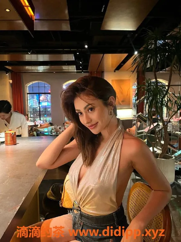 乌鲁木齐楼凤-中俄混血美女，175cm高挑身材，服务超赞！