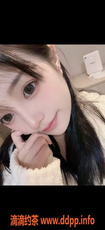 深圳楼凤-宝安梦洁，800元超值服务，尽享鸳鸯浴与舌吻