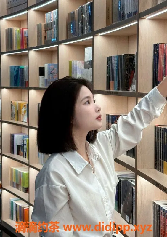 深圳楼凤-深圳南山元宝，1500p可享制服服务