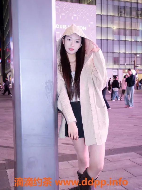 杭州楼凤-上城希雨野猫，173高软萌，情绪价值满分