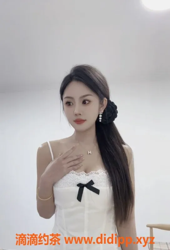 北京上门服务资源信息,朝阳叶倾仙，熊D大胸美女上门服务