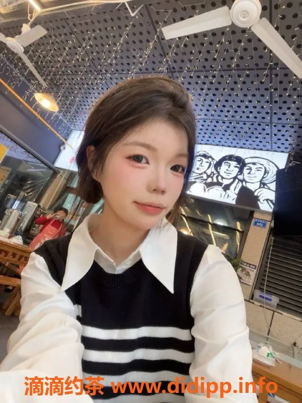 成都楼凤-成华区18岁优优，身高168，体重90，完美服务体验