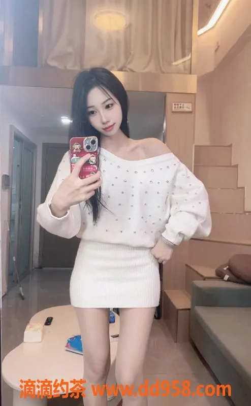 深圳楼凤-宝安19岁女神诺诺，165cm 43kg性感身材