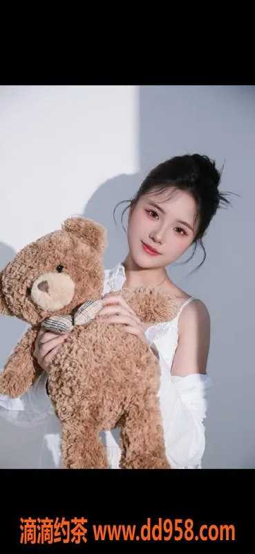 广州楼凤-番禺嫩妹荣梦，500p超值体验