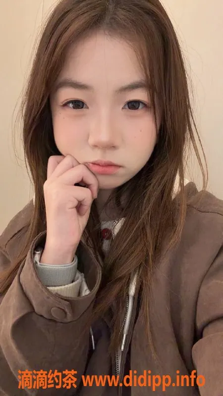 温州楼凤-瓯海嫩妹诗诗，8元超值体验