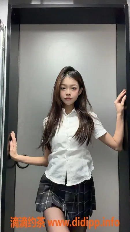 广州楼凤-天河区嫩妹，167cm B罩杯，全新体验等你来