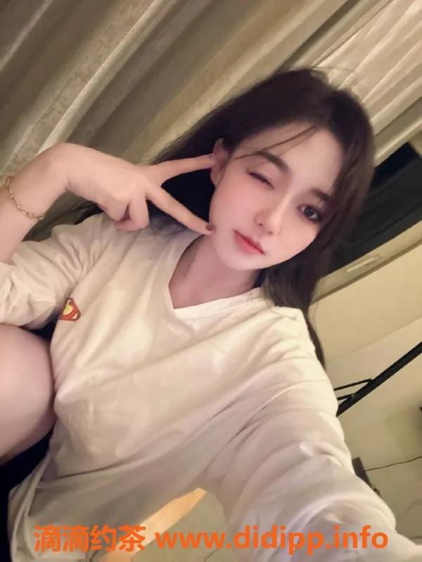 广州楼凤-海珠媚媚，身材火辣，课费600