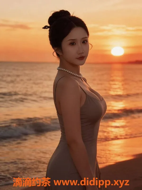 成都楼凤-小雅御姐车，嫩妹三件套服务