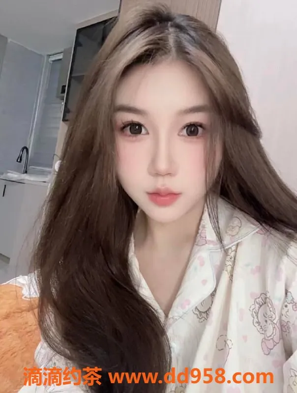 台州楼凤-台州椒江羽珊，20岁身高162，轻松品茶