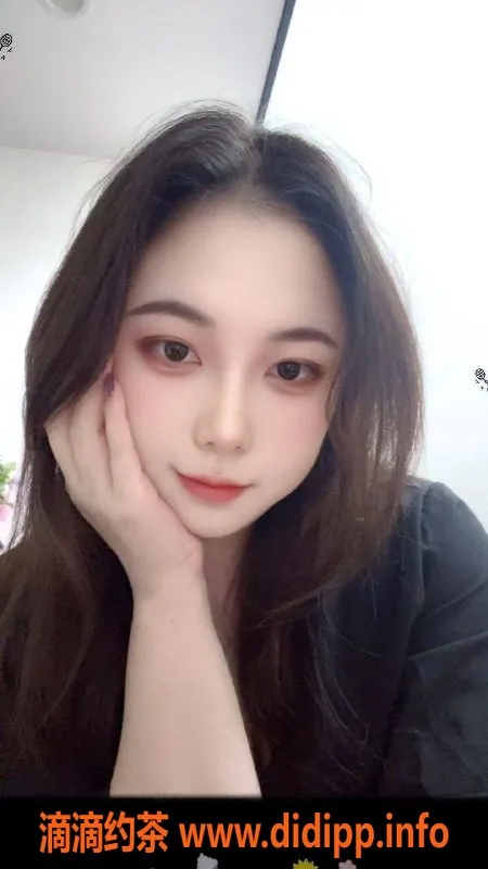 深圳楼凤-南山小兔，600元私密服务，嫩妹陪浴