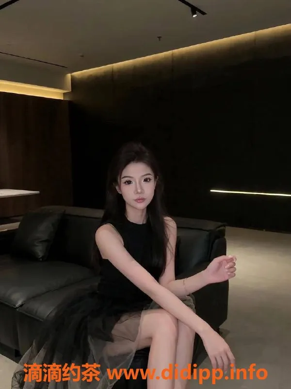 潍坊楼凤-奎文区红茶，22岁165高、95斤，800元带工作室服务