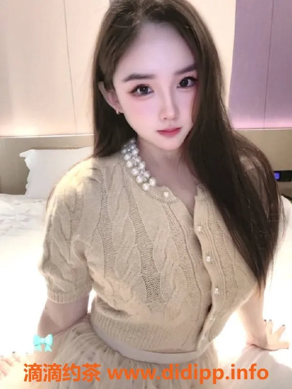 广州楼凤-天河嫩妹莹莹，800p舌吻服务等你来体验