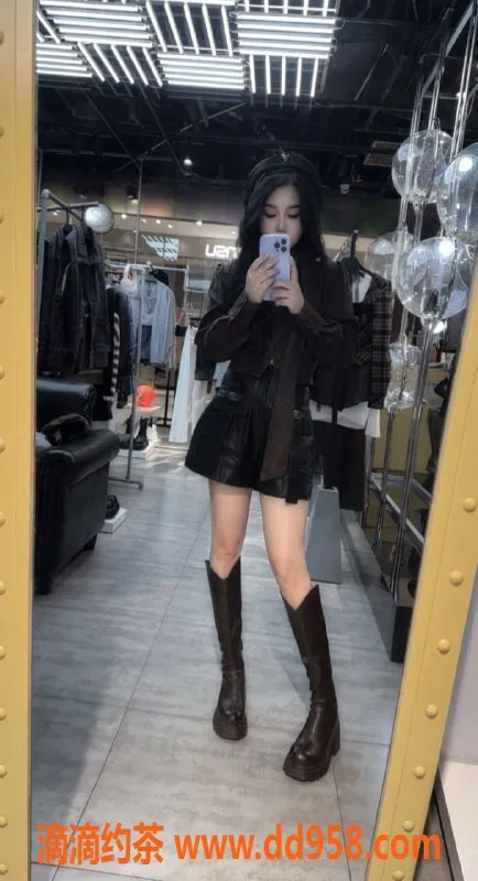 广州楼凤-佛山宝宝，158cm/47kg/34B，口技一流