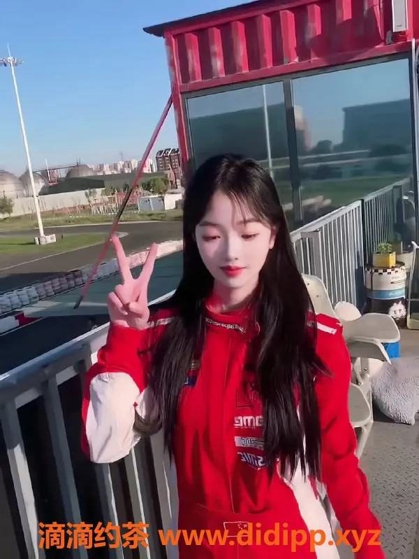 无锡楼凤资源信息,锡山区如意，陪浴高颜值小妹，身高167cm，48kg