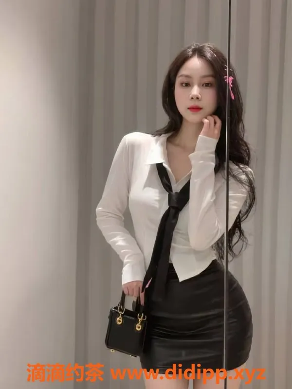 广州楼凤资源信息,天河文文，700元鸳鸯浴，水中萧等你体验