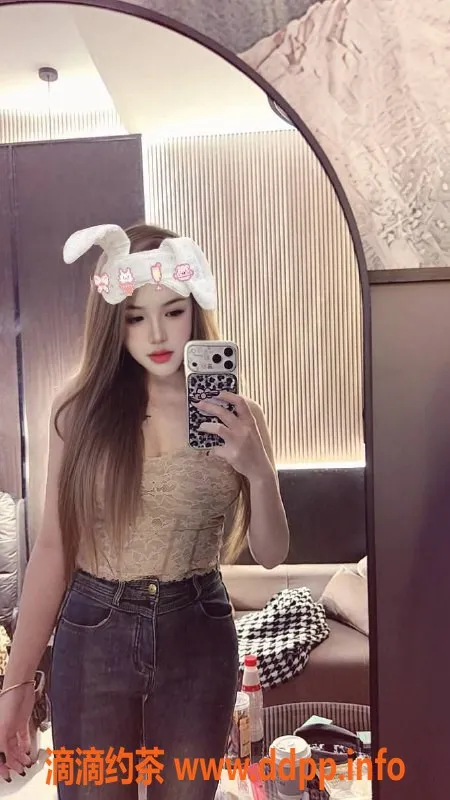 深圳楼凤-深圳福田佳妮：800元双向服务，舌吻制服诱惑