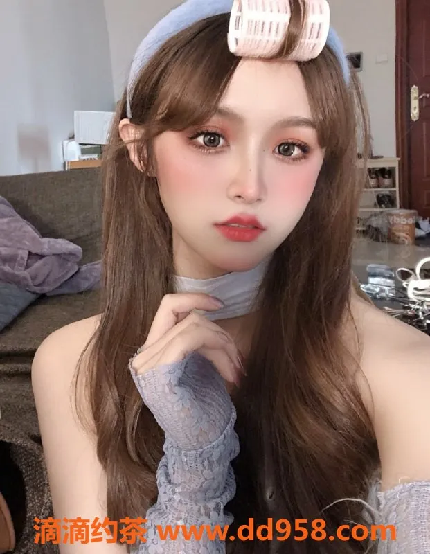 广州楼凤资源信息,白云晚晚，8P鸳鸯浴嫩妹体验