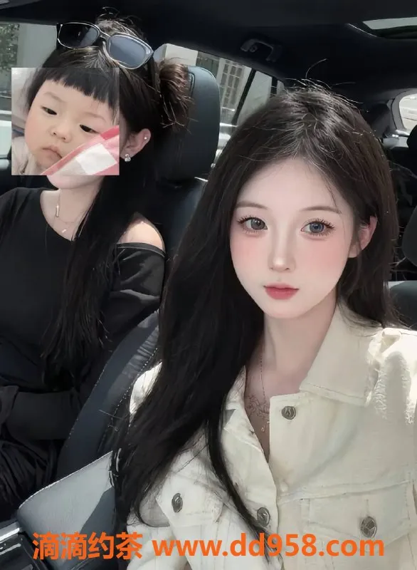 深圳楼凤-深圳龙岗嫩妹梨涡，1300p起，舌吻制服等你来体验