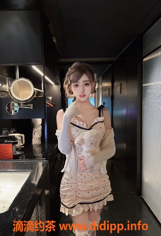 无锡楼凤-梅村07超嫩少女学妹，颜值身材一流