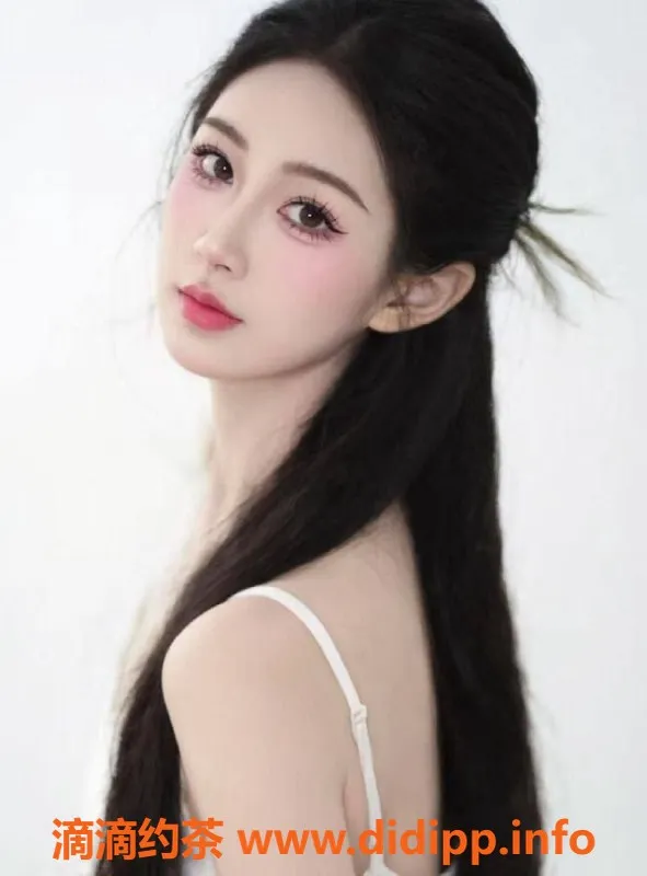 常州楼凤-常州20岁荣荣，166身高C罩杯，8起预约！