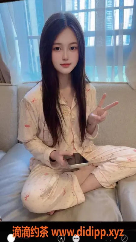 深圳楼凤-龙华嫩妹小七，900元享受完美服务