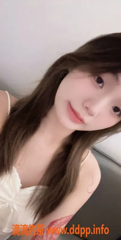 深圳楼凤-福田珠珠，800元享鸳鸯浴与情趣制服服务