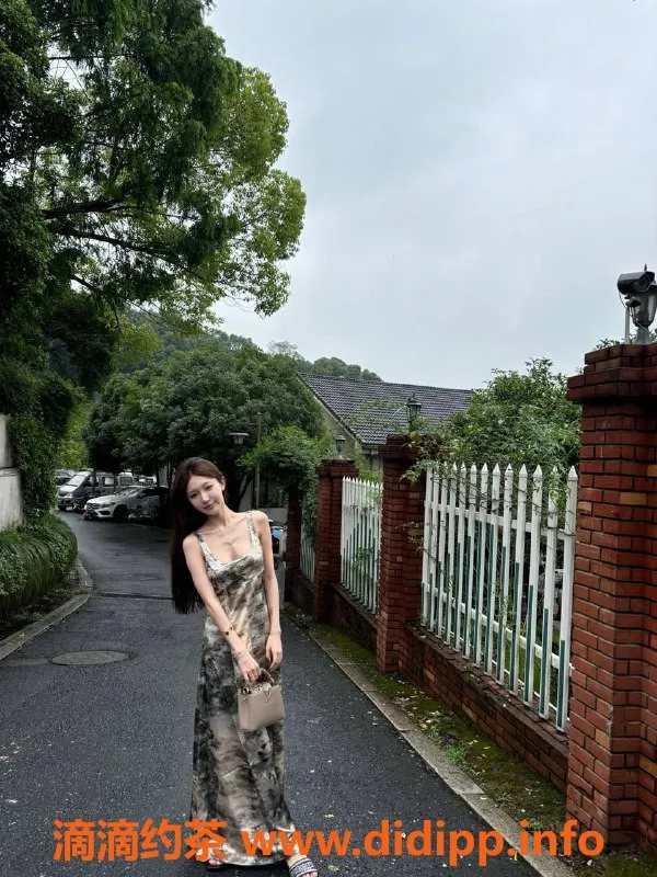 深圳楼凤资源信息,南山甜甜，1200元体验无套服务