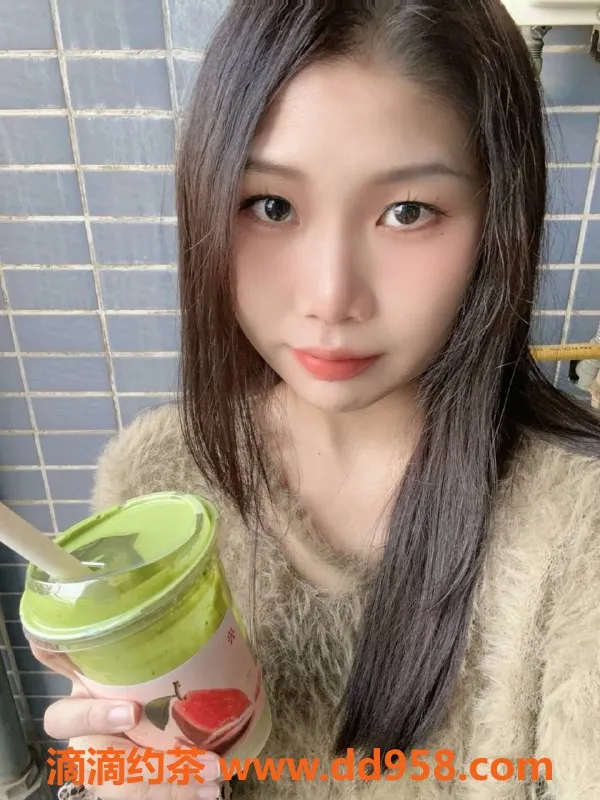 深圳楼凤-宝安木木，23岁160b，700元起可外出