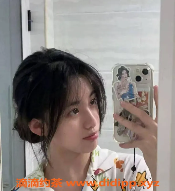 青岛楼凤资源信息,青岛萌萌19岁大学生，165高43轻盈可人