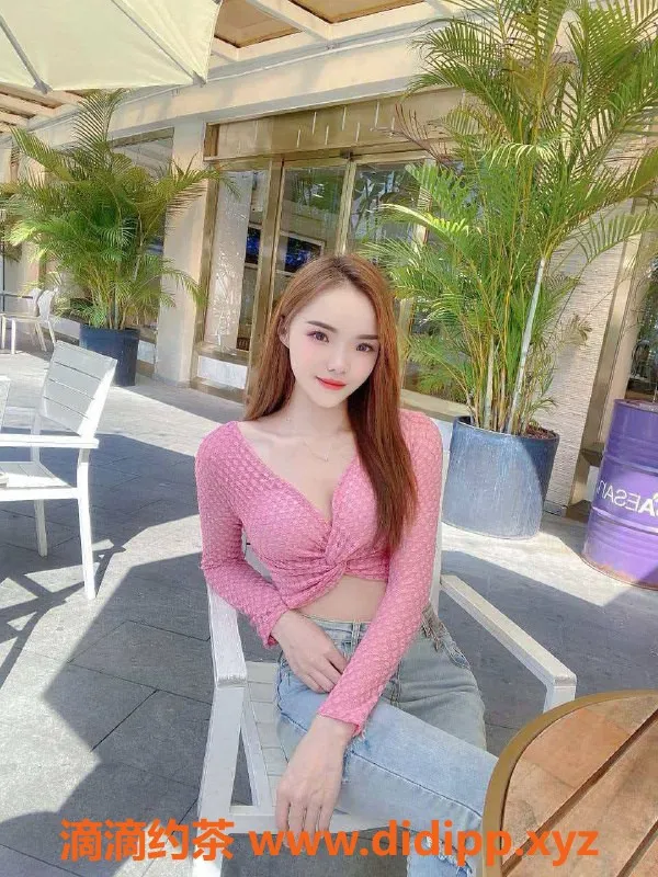 广州楼凤-番禺倩倩，700元视频验证，性感学妹等你来撩！