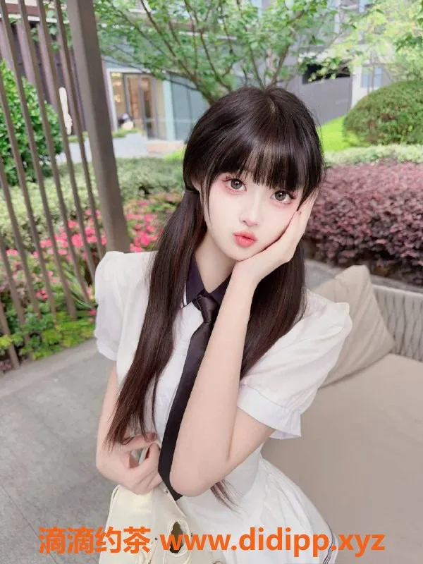 上海楼凤-浦东夏沫沫 168高42重超乖巧女友体验