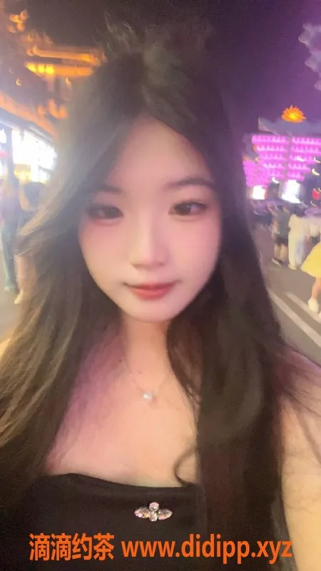 广州楼凤-天河嫩妹玫瑰，6P鸳鸯浴服务