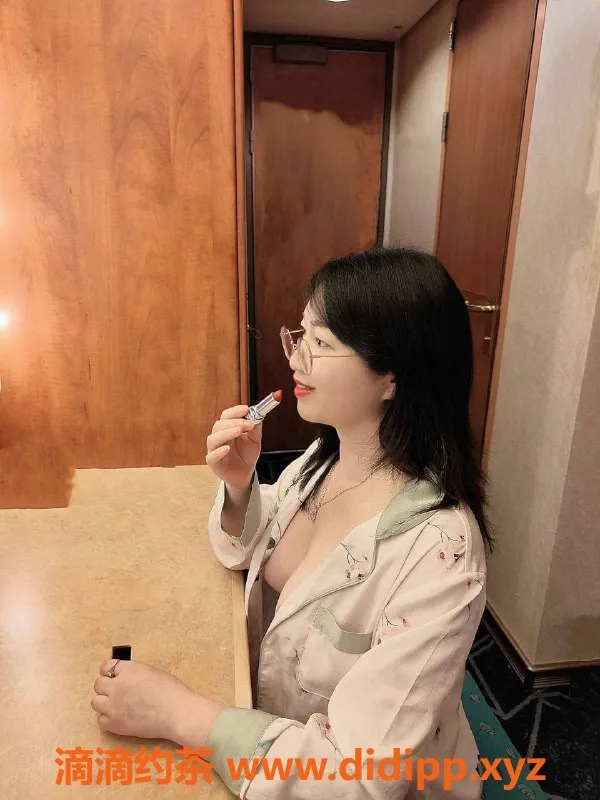 北京楼凤资源信息,丰台六里桥米琪，35岁熟女服务，茶费6