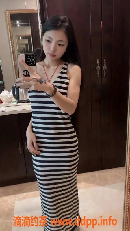 深圳楼凤资源信息,龙岗嫩妹小婷，900元起，舌吻制服服务