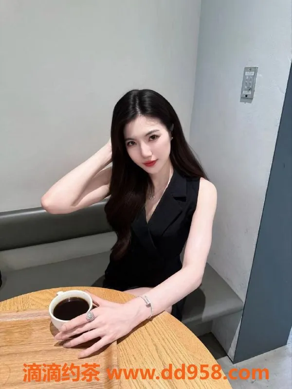 深圳楼凤-龙华魅姬，700元激情服务等你体验