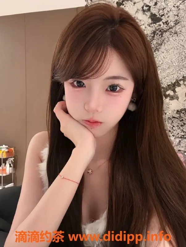 杭州楼凤资源信息,大一兼职琳琳，166cm、90斤，性格温柔，诱惑服务多