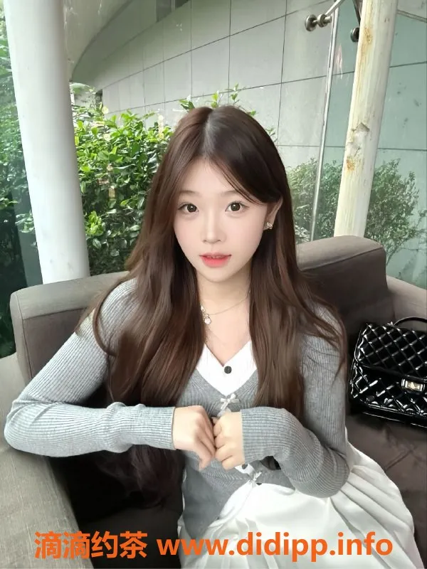 无锡楼凤-08粉嫩少女学妹，清纯可人，服务多样