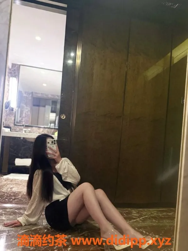 惠州楼凤-小迁 大亚湾 19岁 洗吹做服务 600p