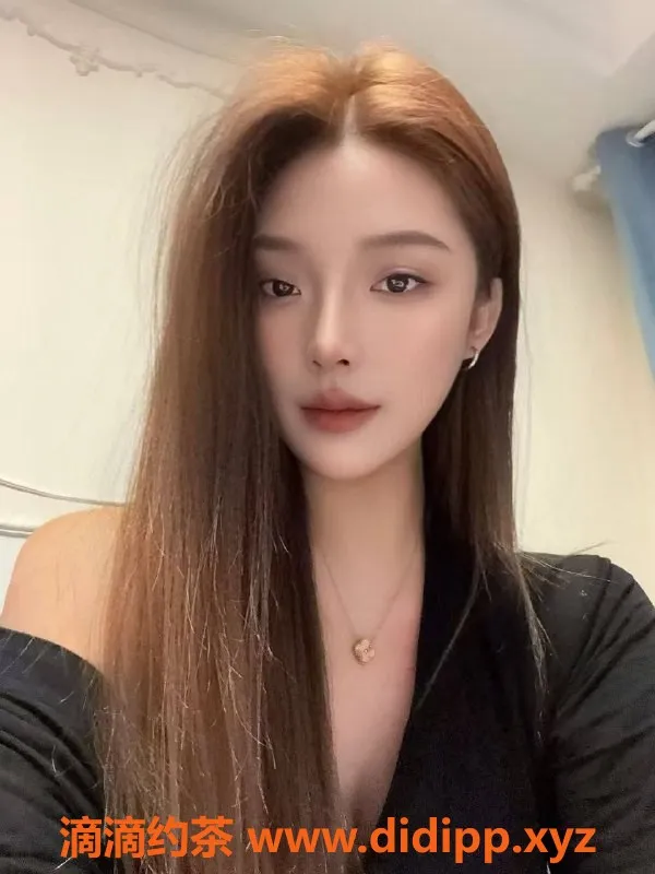 深圳楼凤-南山酥酥：1300元起 体验多样服务